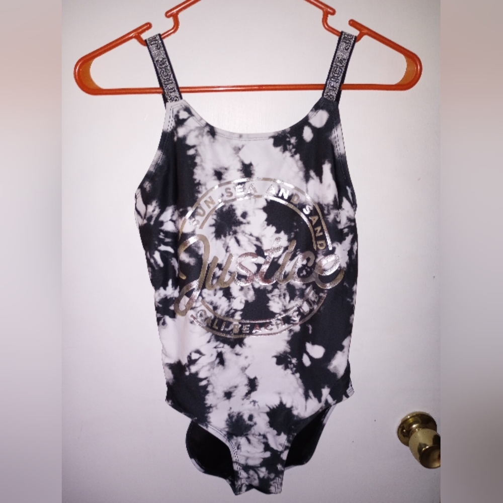 Bathing suit